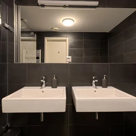 Lejlighed Skau Sky Park Mint By Zaha Hadid 22 Floor 1 Tower Free Parking Bratislava