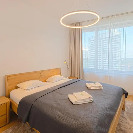 Skau Sky Park Mint By Zaha Hadid 22 Floor 1 Tower Free Parking Lejlighed